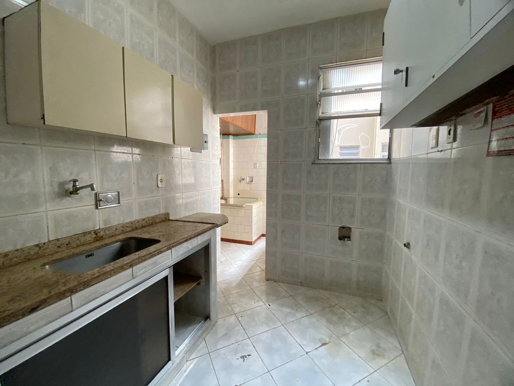 Imagens do imóveis Apartamento de Três Quartos no Bairro de Fátima no Centro do Rio de Janeiro