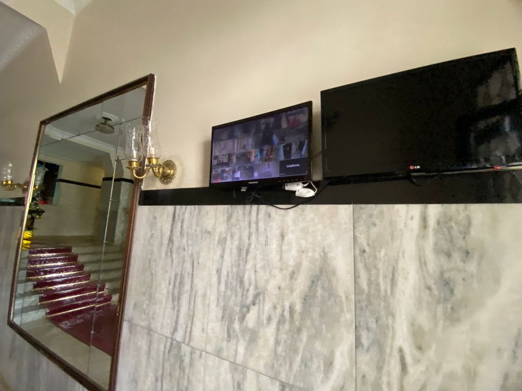 Imagens do imóveis Apartamento de Três Quartos no Bairro de Fátima no Centro do Rio de Janeiro