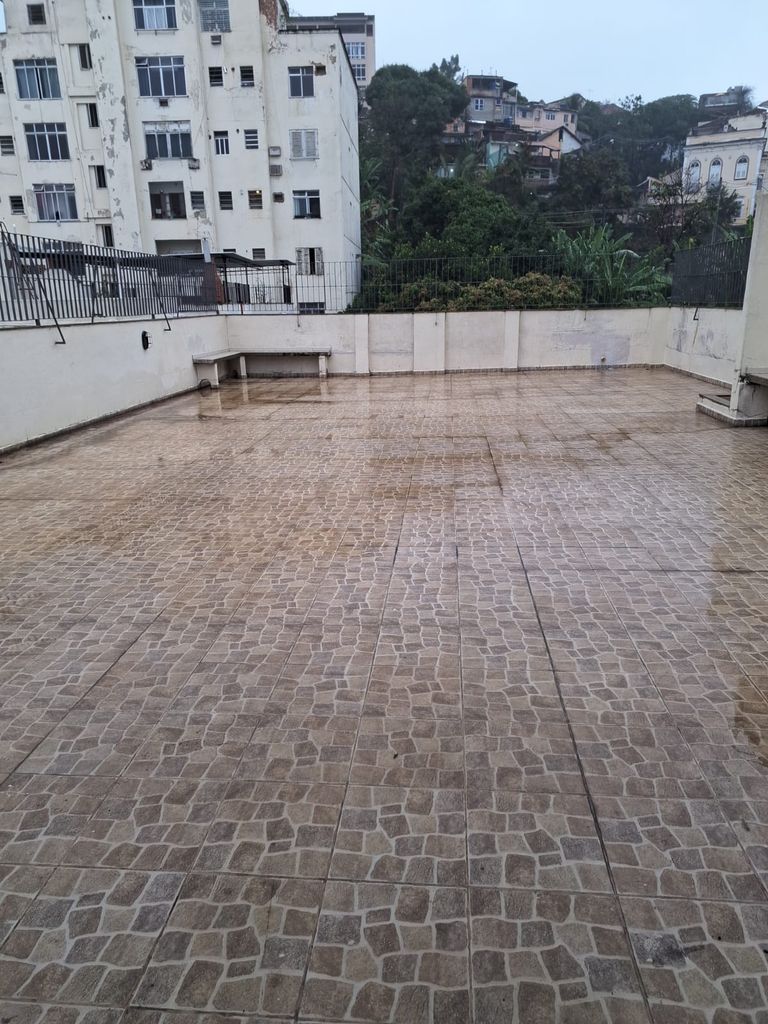 Imagens do imóveis Apartamento de Três Quartos no Bairro de Fátima no Centro do Rio de Janeiro