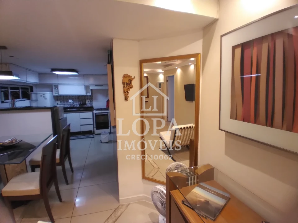 Imagens do imóveis Um apartamento dividido em dois, à venda em Copacabana com cento e vinte metros por  um milhão e quarenta mil reais