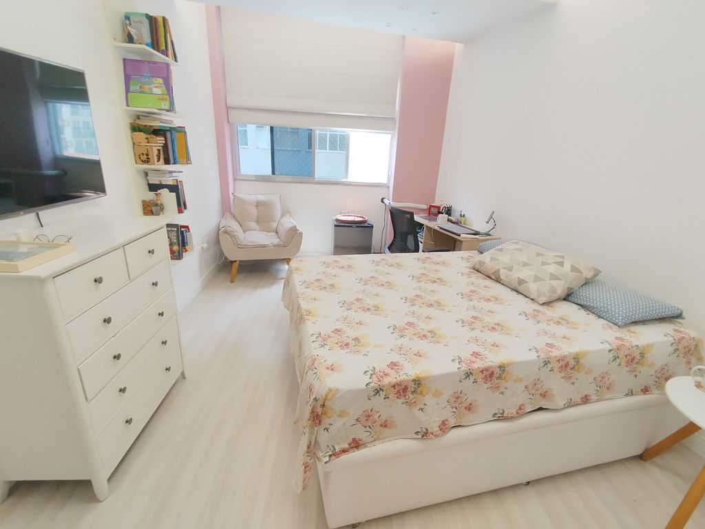 Imagens do imóveis Apartamento composto de Sala dois Quartos dependência em Centro Rio de Janeiro