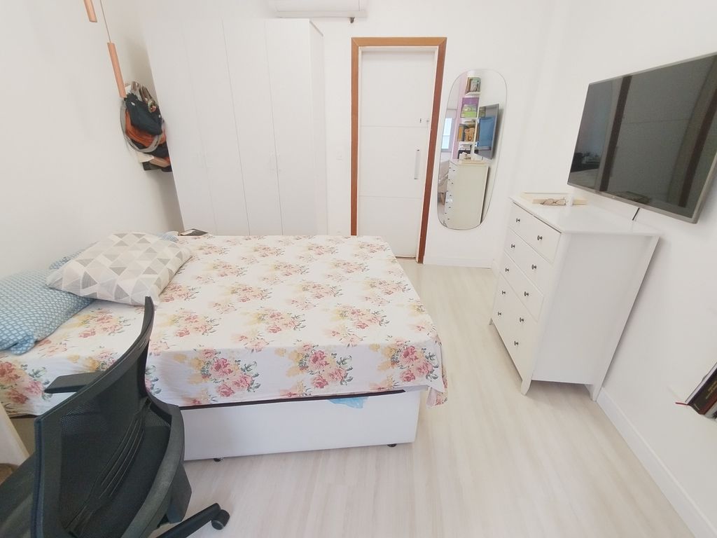 Imagens do imóveis Apartamento composto de Sala dois Quartos dependência em Centro Rio de Janeiro