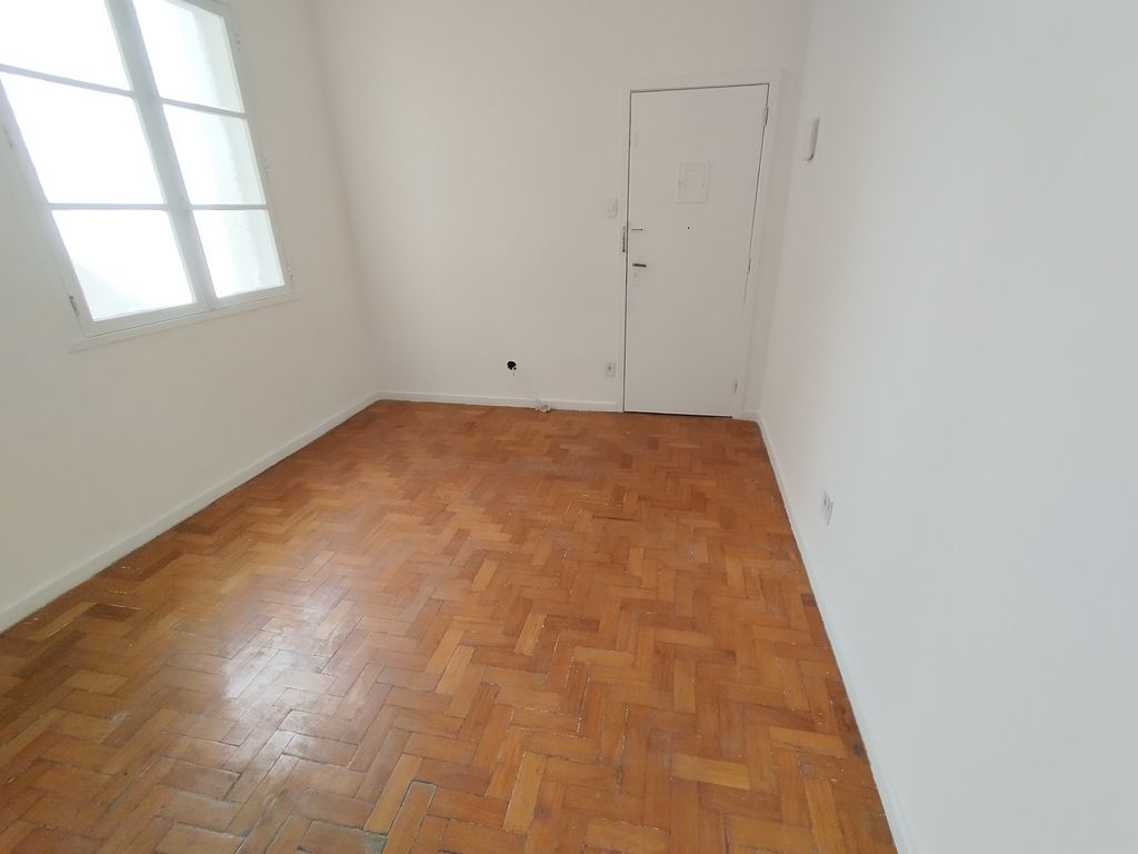 Imagens do imóveis Apartamento de Sala dois Quartos, área de serviços, em centro Rio de Janeiro