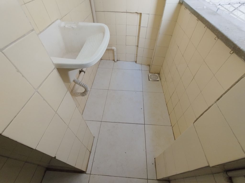 Imagens do imóveis Apartamento de Sala dois Quartos, área de serviços, em centro Rio de Janeiro