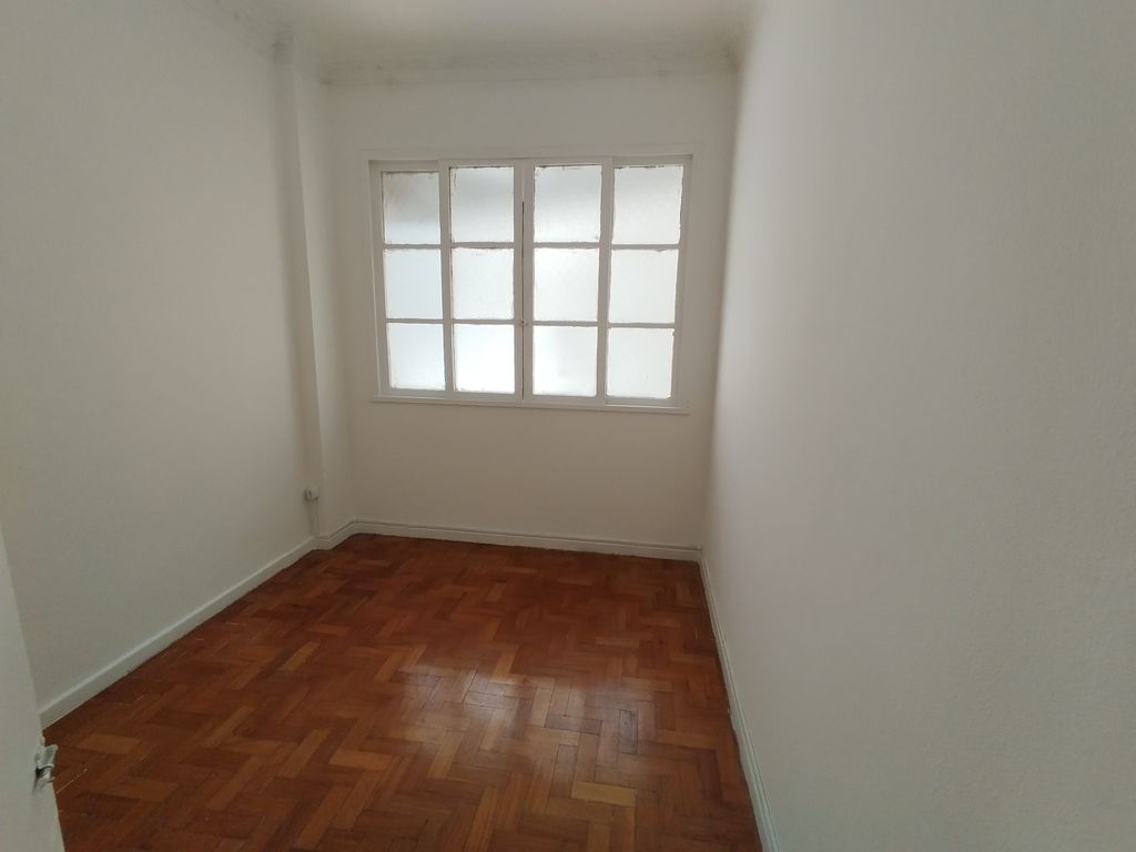 Imagens do imóveis Apartamento de Sala dois Quartos, área de serviços, em centro Rio de Janeiro