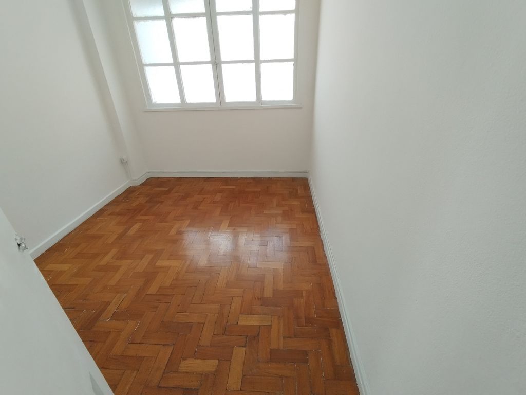 Imagens do imóveis Apartamento de Sala dois Quartos, área de serviços, em centro Rio de Janeiro