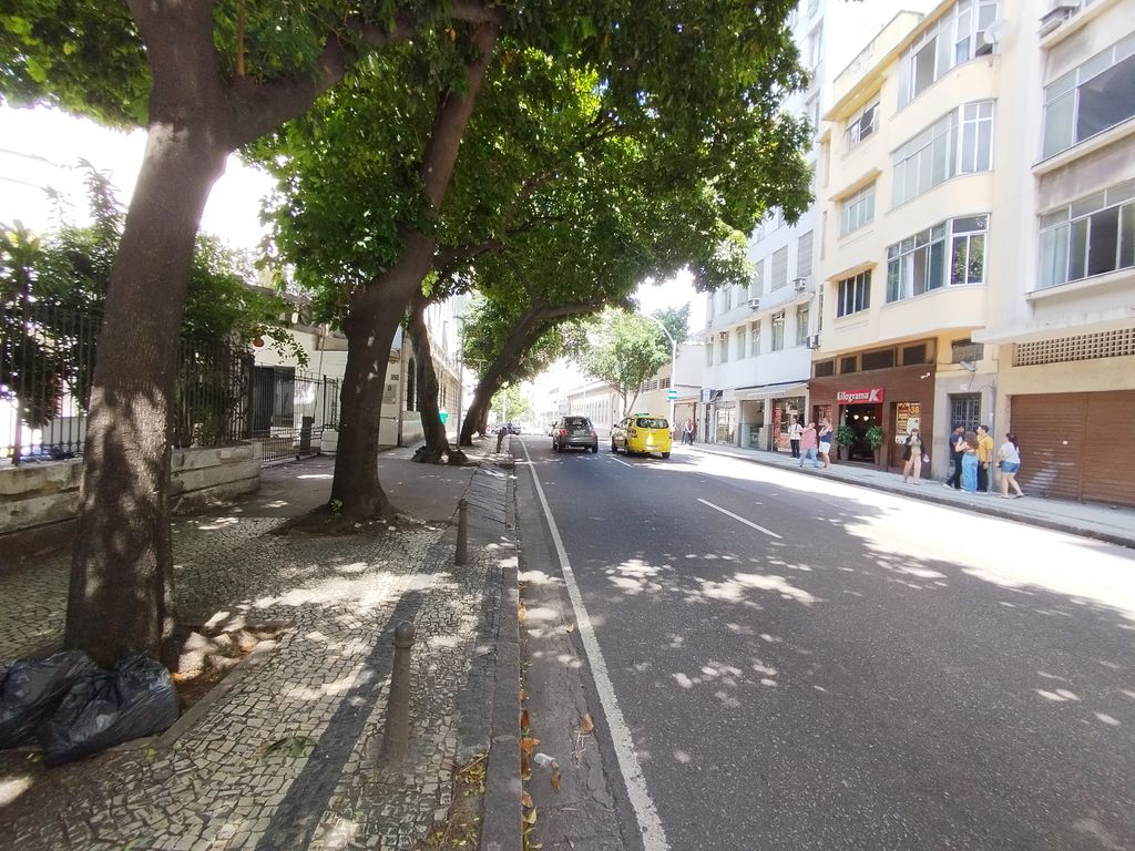 Imagens do imóveis Apartamento de Sala dois Quartos, área de serviços, em centro Rio de Janeiro
