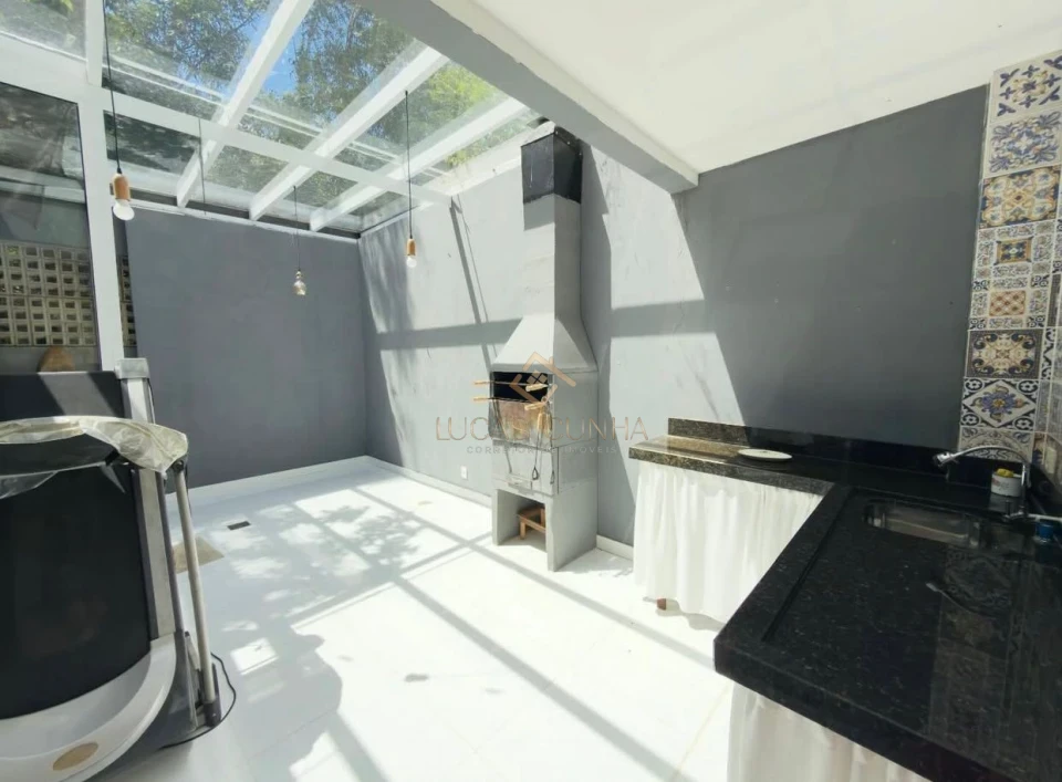 Imagens do imóveis SOBRADO MOBILIADO