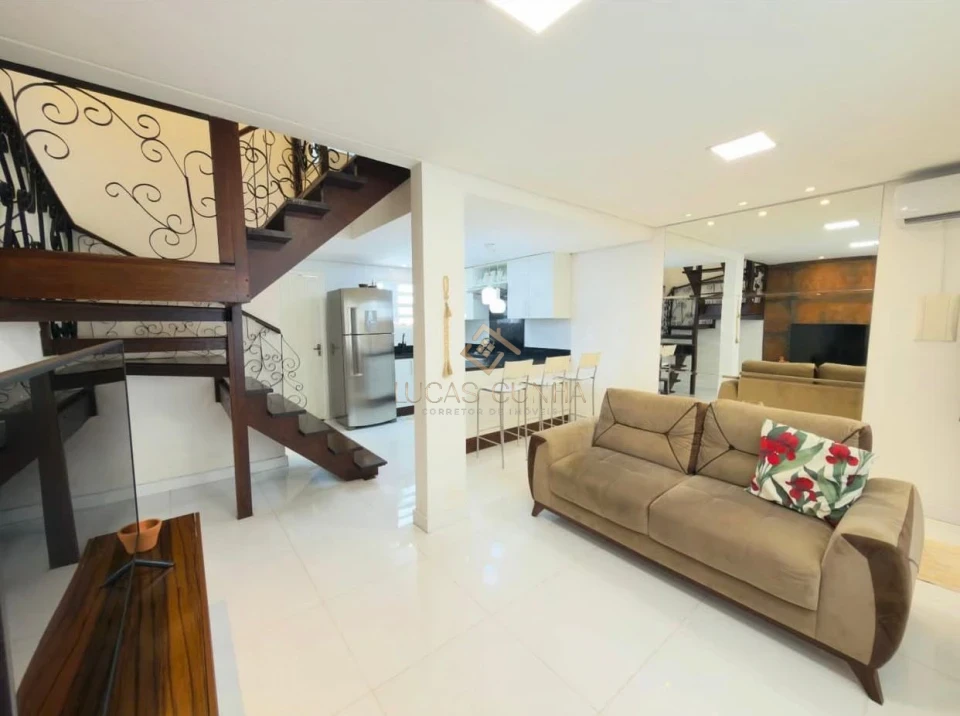 Imagens do imóveis SOBRADO MOBILIADO