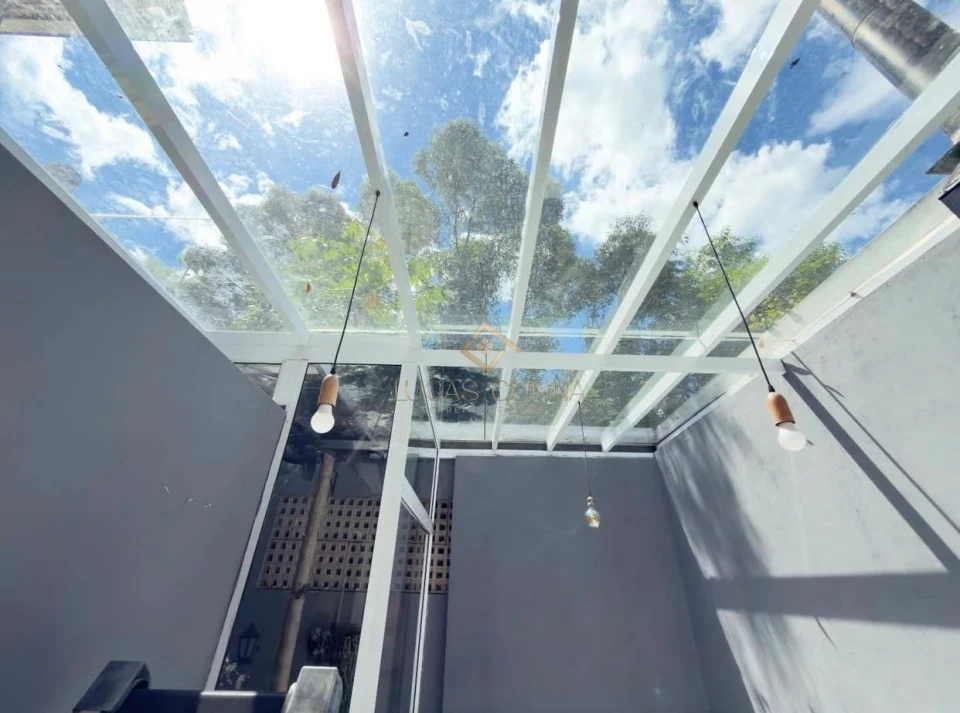 Imagens do imóveis SOBRADO MOBILIADO