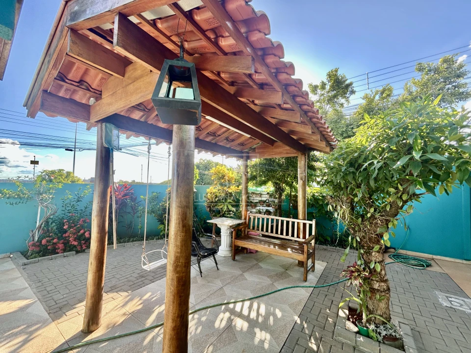 Vende Casa Jd. Santa Alice