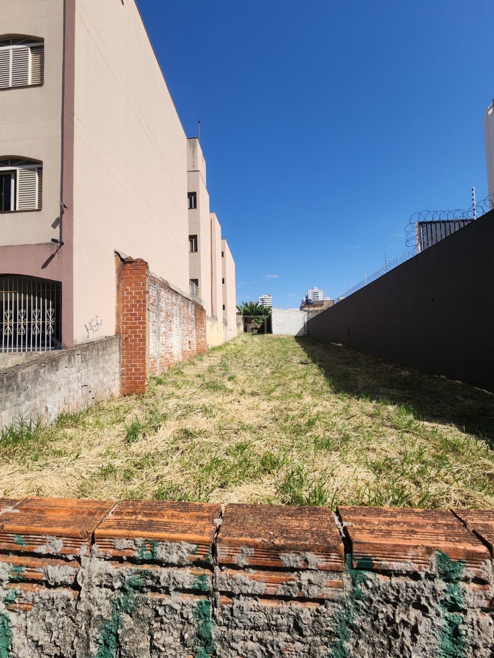 Imagens do imóveis TERRENO A VENDA RUA HUGO CABRAL LONDRINA