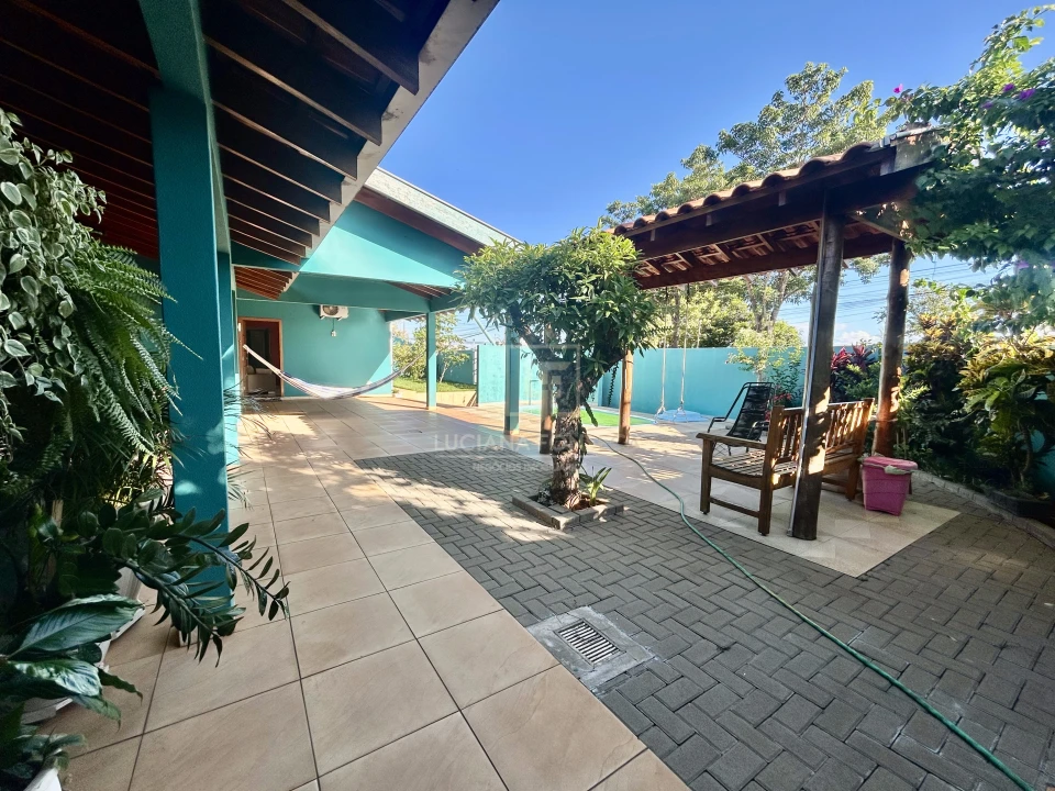 Vende Casa Jd. Santa Alice