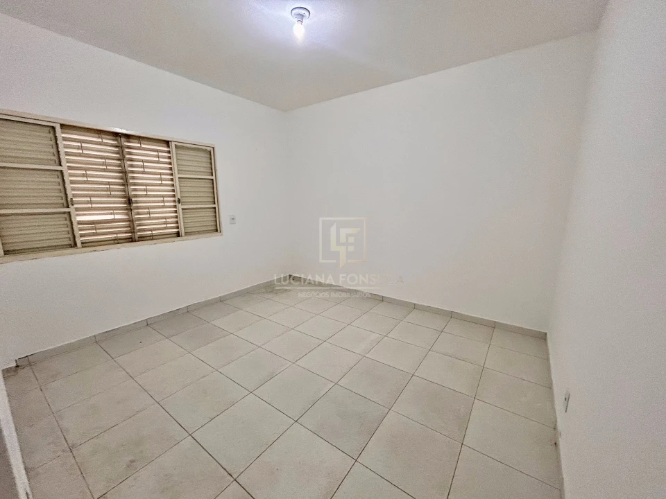 Imagens do imóveis Casa Comercial próximo à Avenida Inglaterra