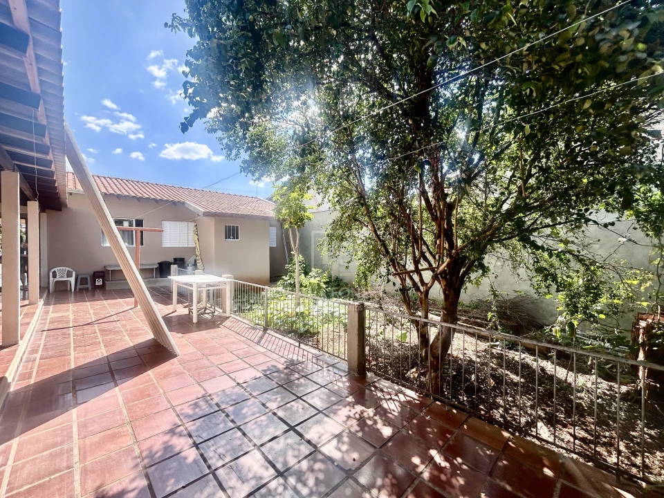 Imagens do imóveis casa Jd Bandeirantes à Venda