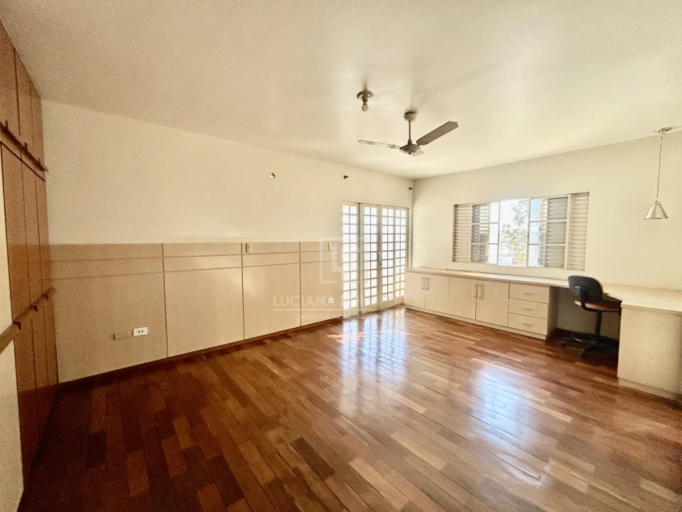 Imagens do imóveis Casa proximo à Av. Maringá