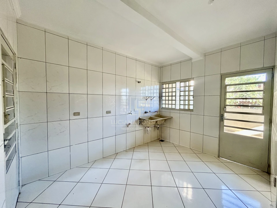 Imagens do imóveis Casa proximo à Av. Maringá