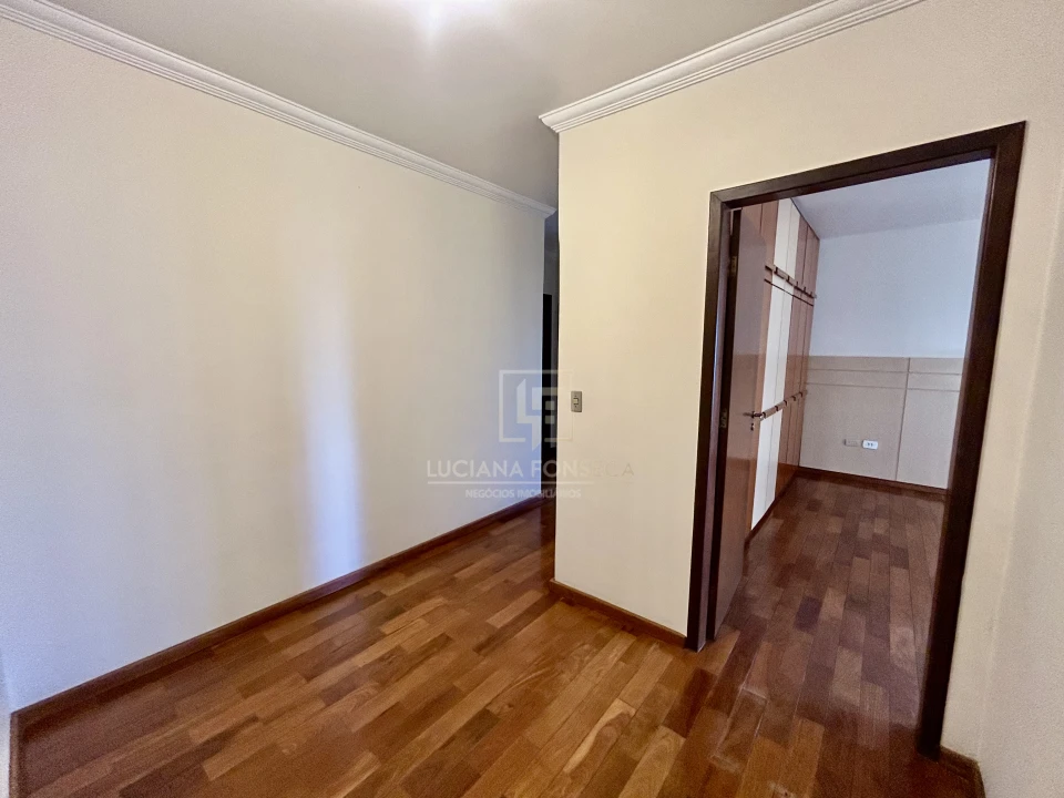Imagens do imóveis Casa proximo à Av. Maringá