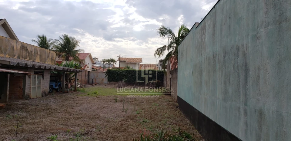 Imagens do imóveis Venda terreno murado