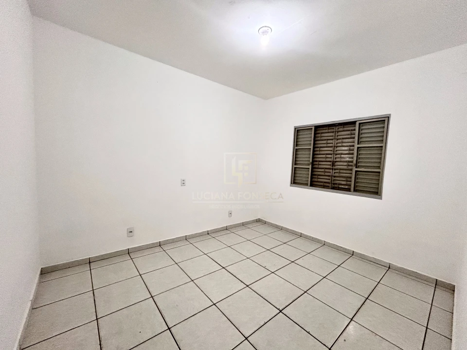 Imagens do imóveis Casa Comercial próximo à Avenida Inglaterra