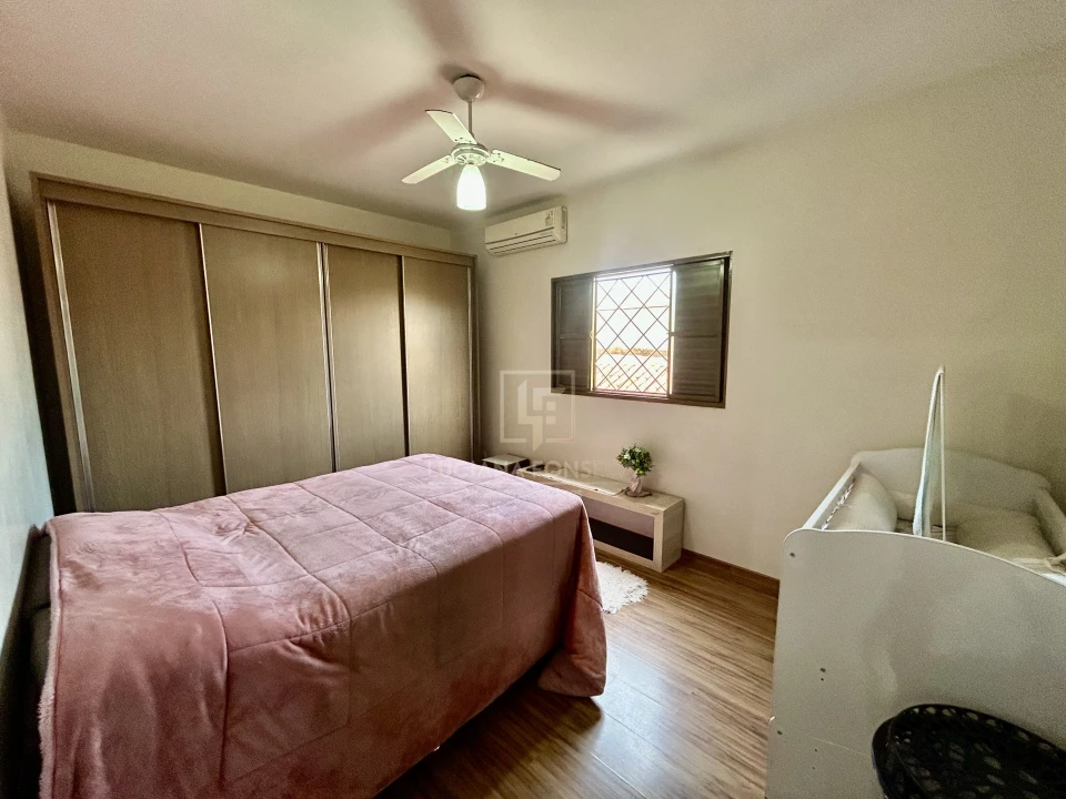Imagens do imóveis casa Assobradada no Acapulco