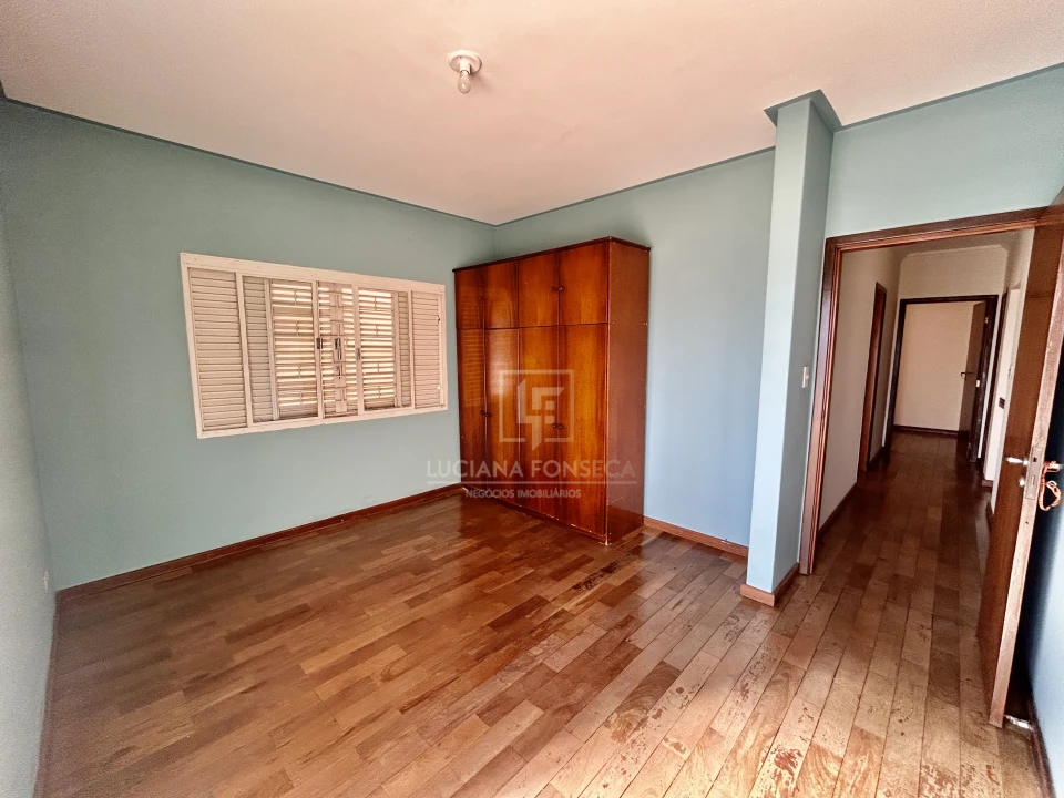 Imagens do imóveis Casa proximo à Av. Maringá