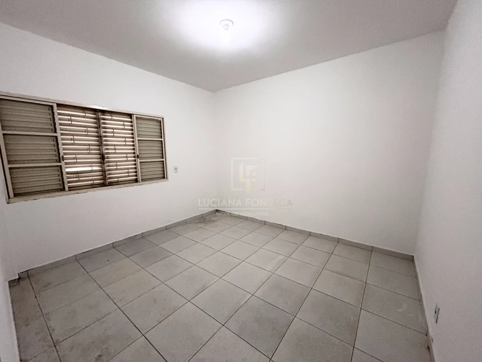 Imagens do imóveis Casa Comercial próximo à Avenida Inglaterra