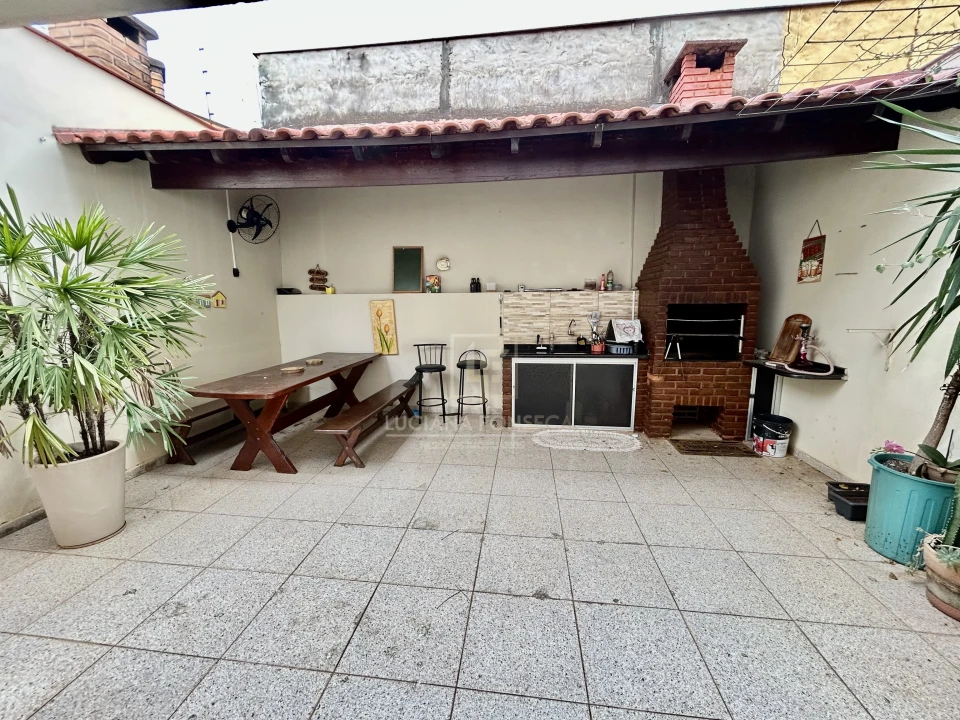 Imagens do imóveis casa Assobradada no Acapulco