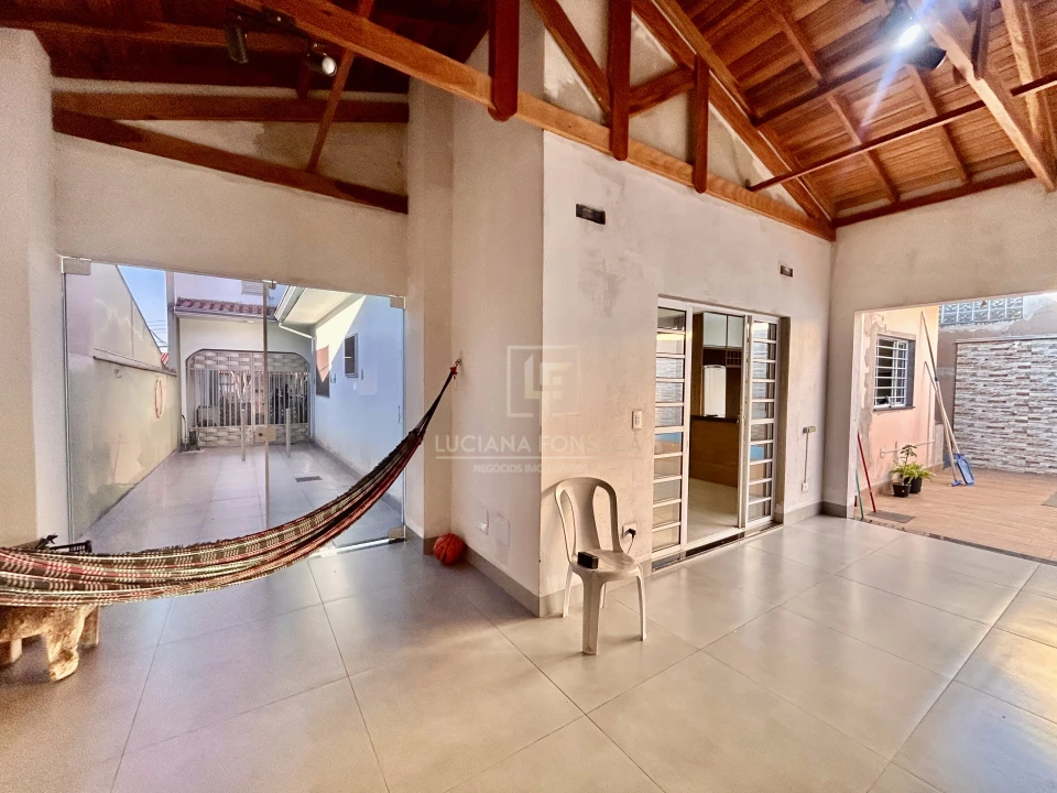 Imagens do imóveis Casa Com Piscina, Churrasqueira Locação
