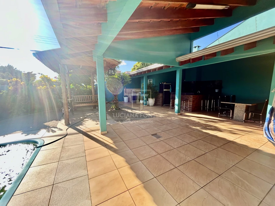 Vende Casa Jd. Santa Alice