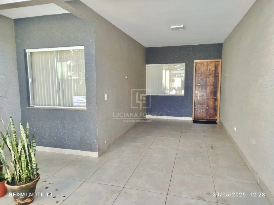 Imagens do imóveis Casa próximo ao Catuai com piscina