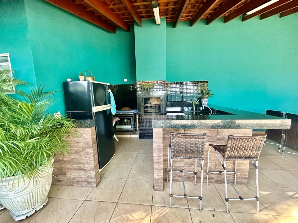 Vende Casa Jd. Santa Alice