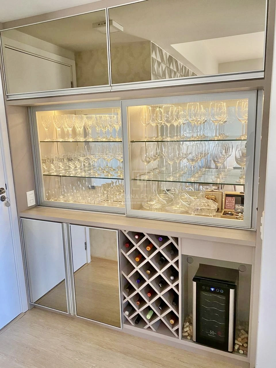 Imagens do imóveis Ed. Reserva Santana Residence vende