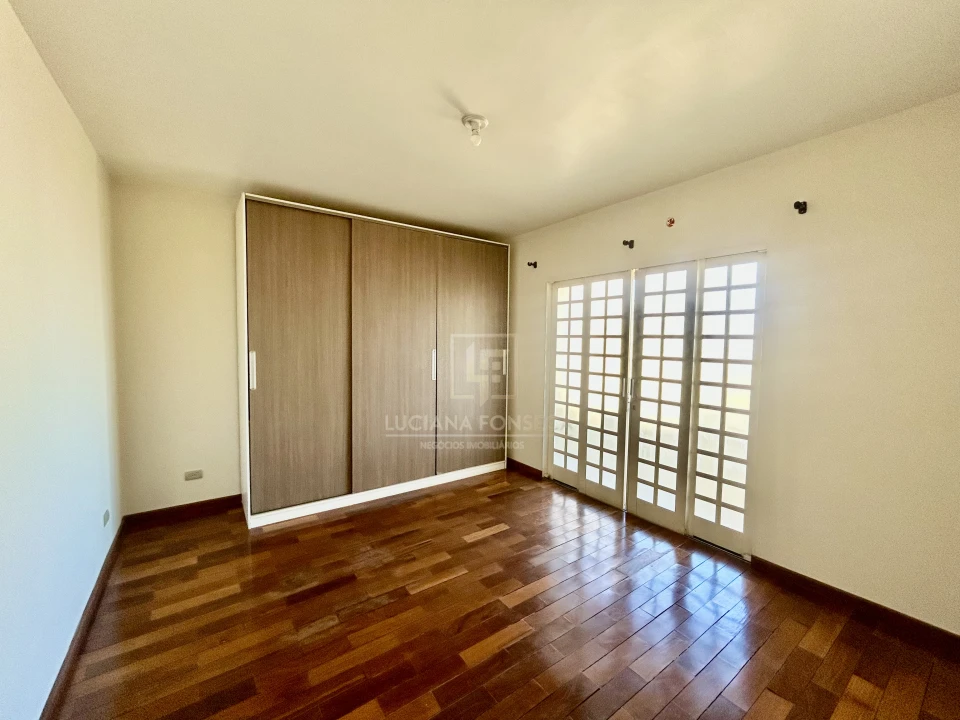 Imagens do imóveis Casa proximo à Av. Maringá