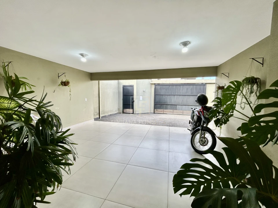 Casa à venda Jd. Itatiaia