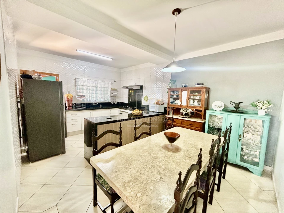 Vende Casa Jd. Santa Alice