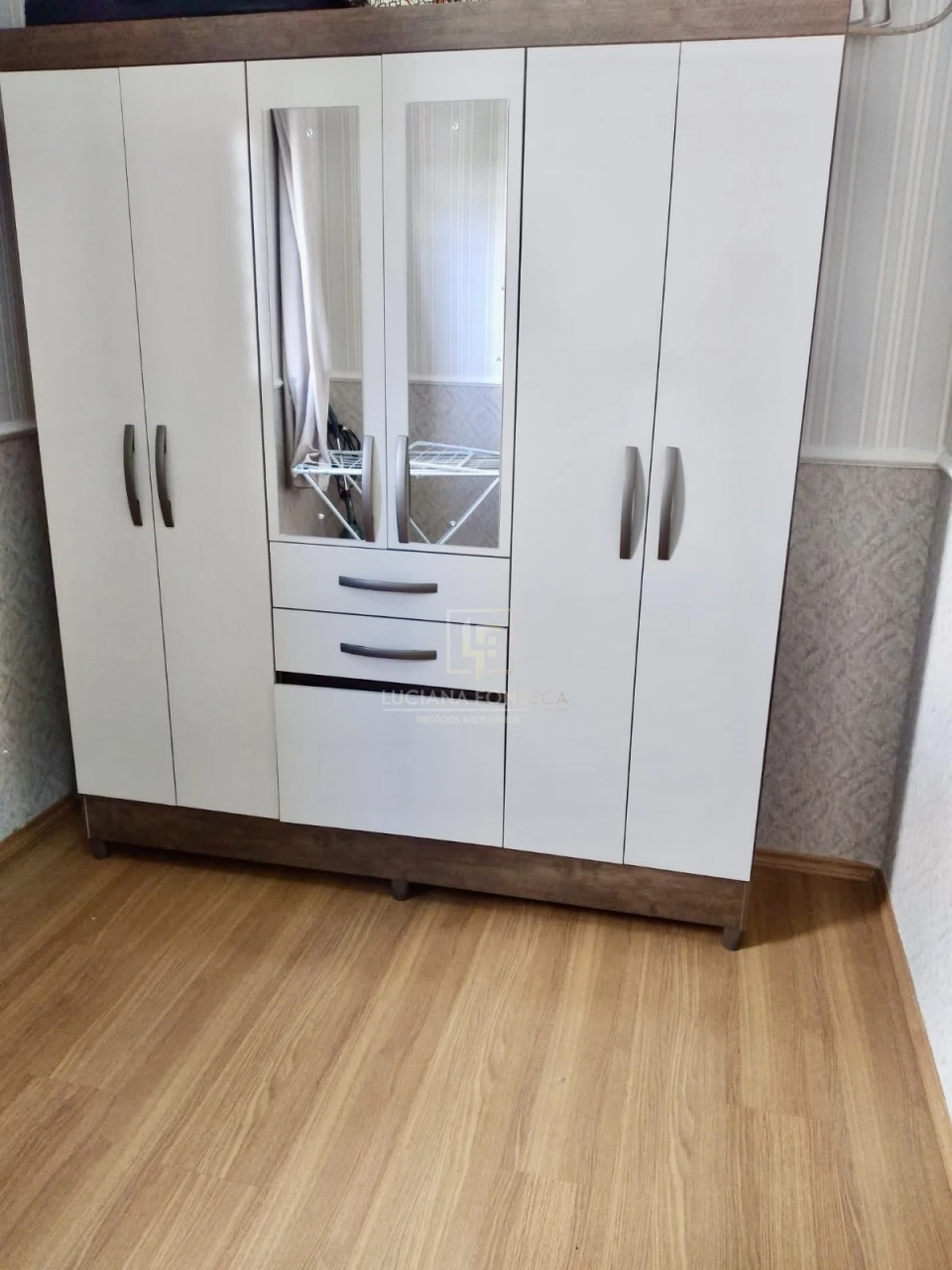 Vila das Acacias vende