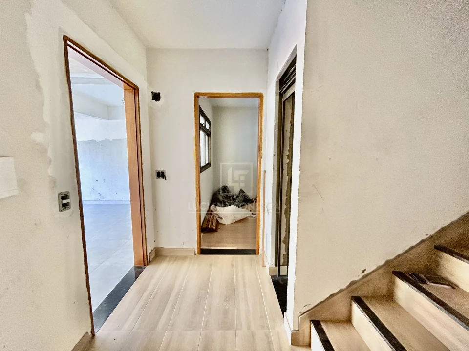 Imagens do imóveis Sobrado 3 andares Venda Jd. Burle Marxs