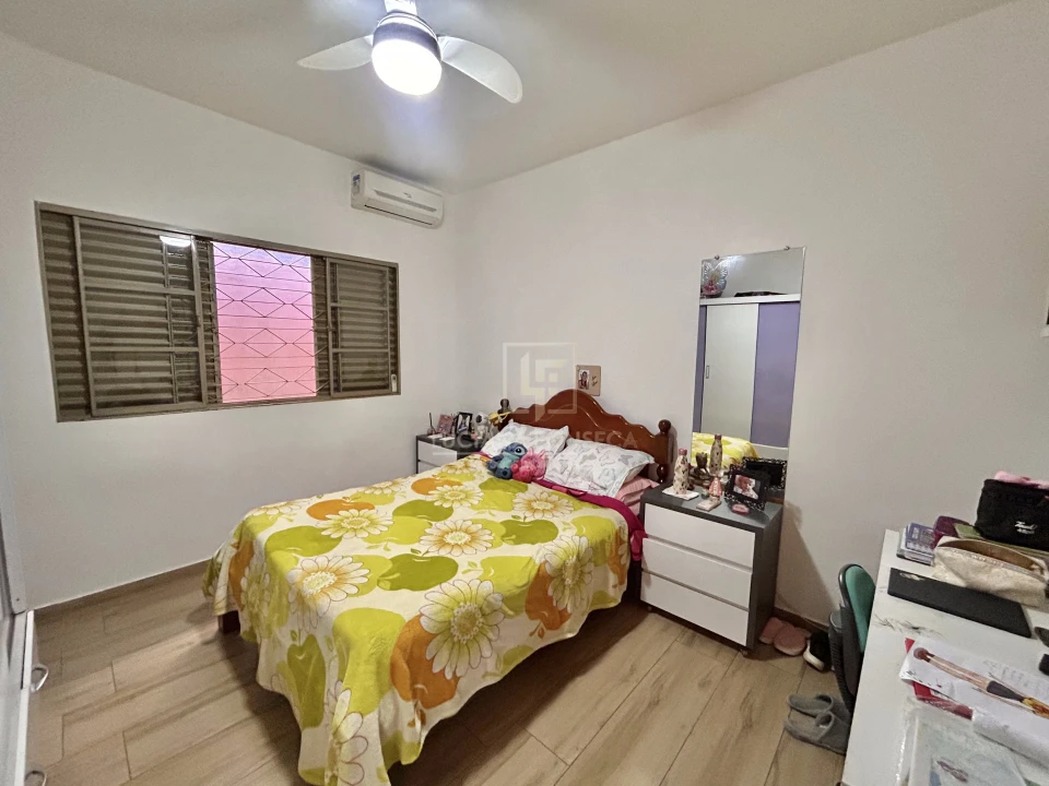 Imagens do imóveis Casa Com Piscina, Churrasqueira Locação