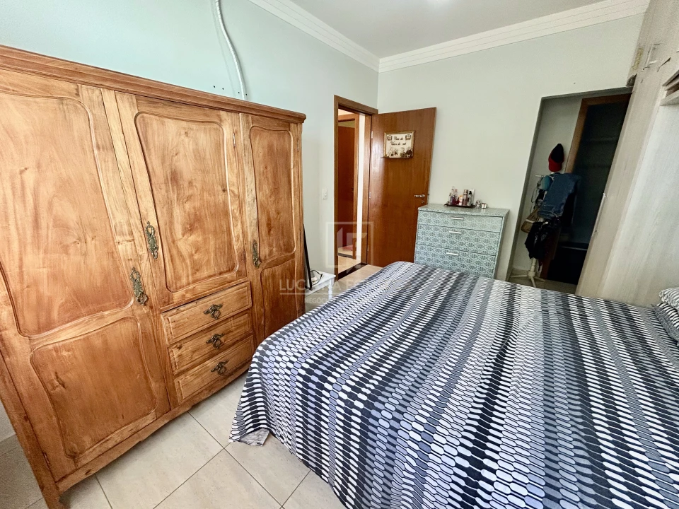 Vende Casa Jd. Santa Alice