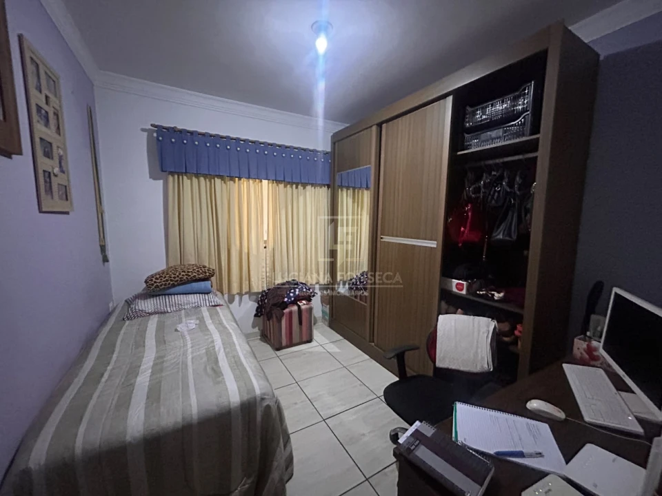Imagens do imóveis Casa para venda no Coliseu