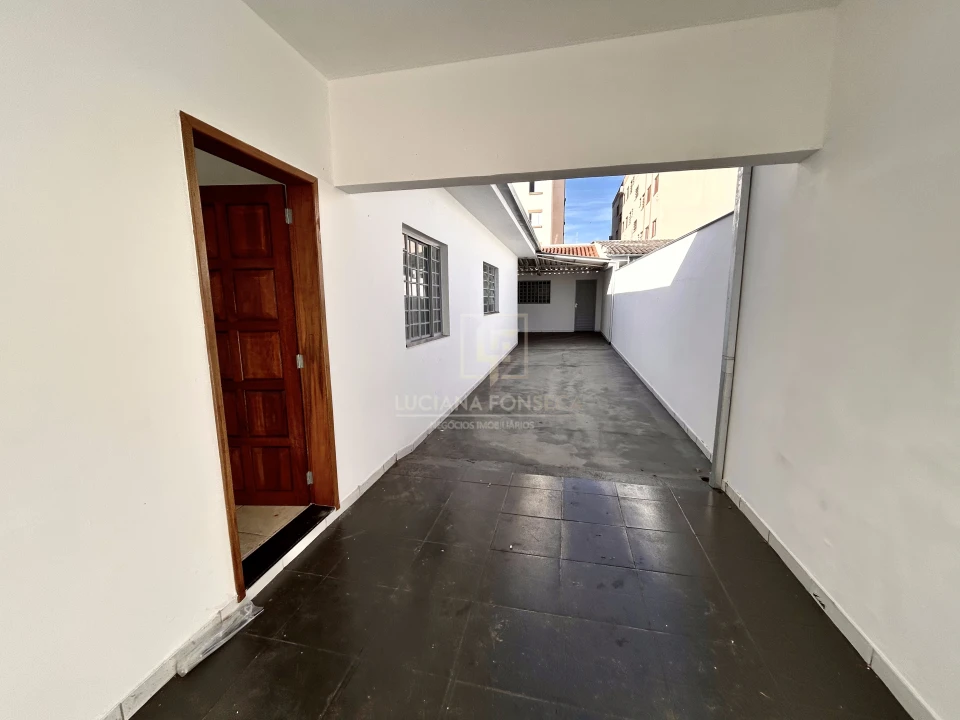 Imagens do imóveis Casa Comercial próximo à Avenida Inglaterra