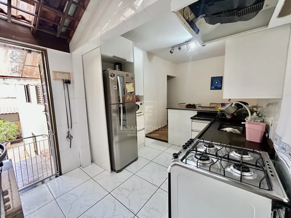 Imagens do imóveis casa Assobradada no Acapulco