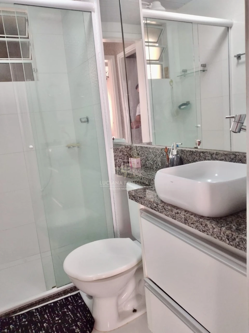 Vila das Acacias vende