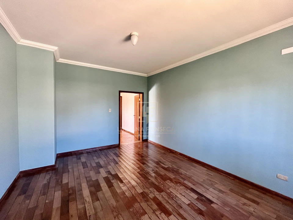 Imagens do imóveis Casa proximo à Av. Maringá