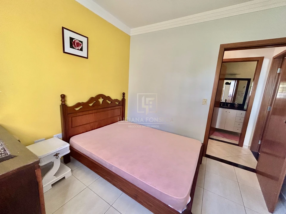 Vende Casa Jd. Santa Alice