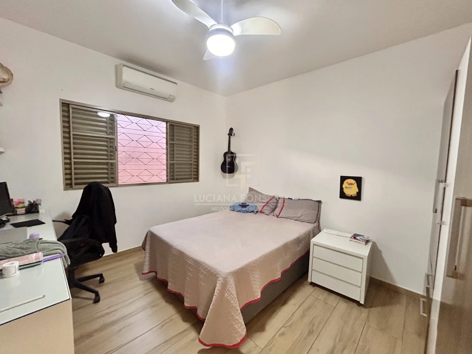 Imagens do imóveis Casa Com Piscina, Churrasqueira Locação