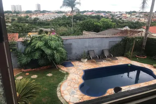 Imagens do imóveis CASA ASSOBRADADA