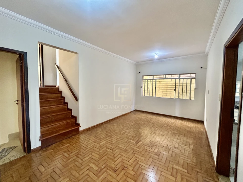 Imagens do imóveis Casa proximo à Av. Maringá