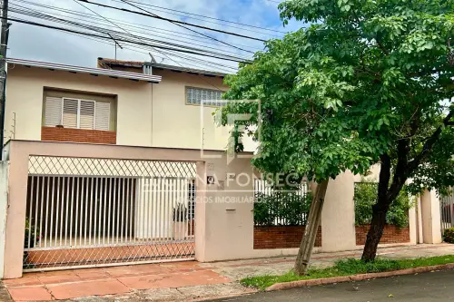 Imagens do imóveis Sobrado à Venda ou Locação próximo ao Tiro de Guerra